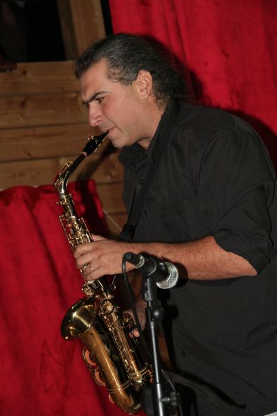 Electro Swing at Rikkyz